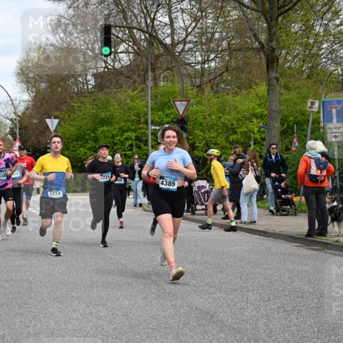 12.04.2026 - 45. Internationalen Wilhelmsburger Insellauf J. Mangold http://msf.ph/oto/9514734 12.04.2026 13:12:37 Ziel 3348, 5750, 5855, 2280, 3441, 5674, 4841, 2275, 4671, 4627, 4628, 3638, 4385, 2274, 4919, 4720, 4721, 2998, 4693, 3519, 4970, 3686, 4643, 4643, 2877, 5265, 5266, 4648, 2026, 5457, 4320, 4249, 3033, 2470, 4364, 3942, 5221, 3540, 3933, 3935, 3805 meine-sportfotos.de