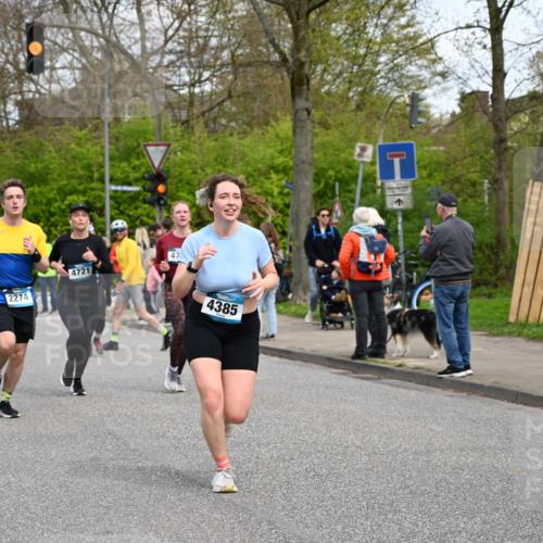 12.04.2026 - 45. Internationalen Wilhelmsburger Insellauf J. Mangold http://msf.ph/oto/9514744 12.04.2026 13:12:38 Ziel 3348, 5750, 5855, 2280, 3441, 5674, 4841, 2275, 4671, 4627, 4628, 3638, 4385, 2274, 4919, 2274, 4919, 4720, 4721, 2998, 4693, 3519, 4970, 3686, 4643, 2877, 2877, 5265, 5266, 4648, 2026, 5457, 4320, 4249, 3033, 2470, 4364, 3942, 5221, 3540, 3933, 3935, 3805, 5158, 5157 meine-sportfotos.de
