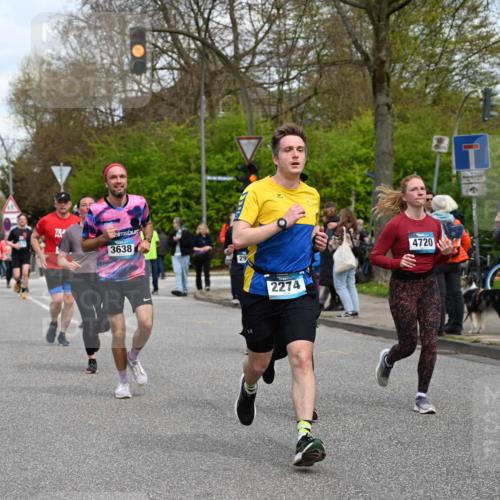 12.04.2026 - 45. Internationalen Wilhelmsburger Insellauf J. Mangold http://msf.ph/oto/9514753 12.04.2026 13:12:39 Ziel 5750, 5855, 2280, 3441, 5674, 4841, 2275, 4671, 4627, 4628, 3638, 4385, 2274, 4919, 4720, 4720, 4721, 2998, 4693, 3519, 4970, 3686, 4643, 2877, 5265, 5266, 4648, 2026, 5457, 4320, 4249, 3033, 2470, 4364, 3942, 5221, 3540, 3933, 3935, 3805, 5158, 5157, 2462, 4533, 5693 meine-sportfotos.de