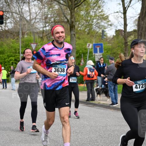 12.04.2026 - 45. Internationalen Wilhelmsburger Insellauf J. Mangold http://msf.ph/oto/9514769 12.04.2026 13:12:40 Ziel 5750, 5855, 2280, 3441, 5674, 4841, 2275, 4671, 4627, 4628, 3638, 4385, 2274, 4919, 4720, 4721, 4721, 2998, 4693, 3519, 4970, 3686, 4643, 2877, 5265, 5266, 4648, 2026, 5457, 4320, 4249, 3033, 2470, 4364, 3942, 5221, 3540, 3933, 3935, 3805, 5158, 5157, 2462, 4533, 5693 meine-sportfotos.de