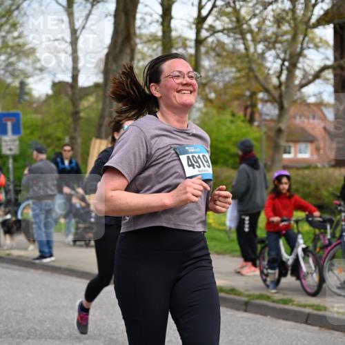 12.04.2026 - 45. Internationalen Wilhelmsburger Insellauf J. Mangold http://msf.ph/oto/9514781 12.04.2026 13:12:42 Ziel 5750, 5855, 2280, 3441, 5674, 4841, 2275, 4671, 4627, 4628, 3638, 4385, 2274, 4919, 4720, 4721, 2998, 4693, 3519, 4970, 3686, 4643, 2877, 5265, 5266, 4648, 2026, 5457, 2026, 5457, 4320, 4249, 3033, 2470, 4364, 3942, 5221, 3540, 3933, 3935, 3805, 5158, 5157, 2462, 4533, 5693 meine-sportfotos.de