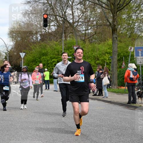 12.04.2026 - 45. Internationalen Wilhelmsburger Insellauf J. Mangold http://msf.ph/oto/9514796 12.04.2026 13:12:47 Ziel 3441, 5674, 4841, 2275, 4671, 4627, 4628, 3638, 4385, 2274, 4919, 4720, 4721, 2998, 4693, 3519, 4970, 3686, 4643, 2877, 5265, 5266, 4648, 2026, 5457, 4320, 4249, 3033, 2470, 4364, 3942, 5221, 3540, 3933, 3933, 3935, 3805, 5158, 5157, 2462, 4533, 5693, 5637 meine-sportfotos.de