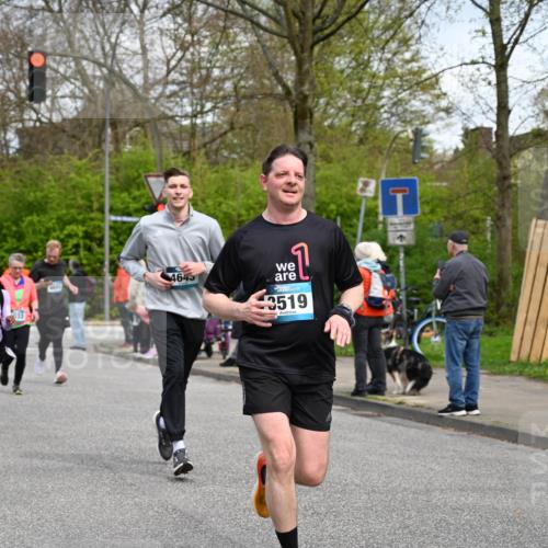 12.04.2026 - 45. Internationalen Wilhelmsburger Insellauf J. Mangold http://msf.ph/oto/9514804 12.04.2026 13:12:47 Ziel 3441, 5674, 4841, 2275, 4671, 4627, 4628, 3638, 4385, 2274, 4919, 4720, 4721, 2998, 4693, 3519, 4970, 3686, 4643, 2877, 5265, 5266, 4648, 2026, 5457, 4320, 4249, 3033, 2470, 4364, 3942, 5221, 3540, 3933, 3933, 3935, 3805, 5158, 5157, 2462, 4533, 5693, 5637 meine-sportfotos.de