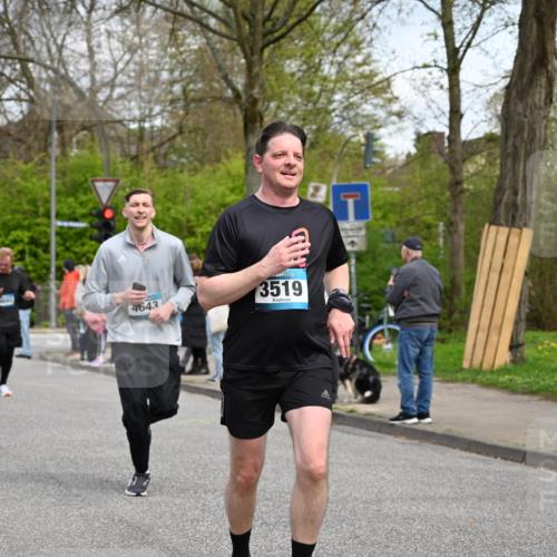 12.04.2026 - 45. Internationalen Wilhelmsburger Insellauf J. Mangold http://msf.ph/oto/9514806 12.04.2026 13:12:47 Ziel 3441, 5674, 4841, 2275, 4671, 4627, 4628, 3638, 4385, 2274, 4919, 4720, 4721, 2998, 4693, 3519, 4970, 3686, 4643, 2877, 5265, 5266, 4648, 2026, 5457, 4320, 4249, 3033, 2470, 4364, 3942, 5221, 3540, 3933, 3933, 3935, 3805, 5158, 5157, 2462, 4533, 5693, 5637 meine-sportfotos.de