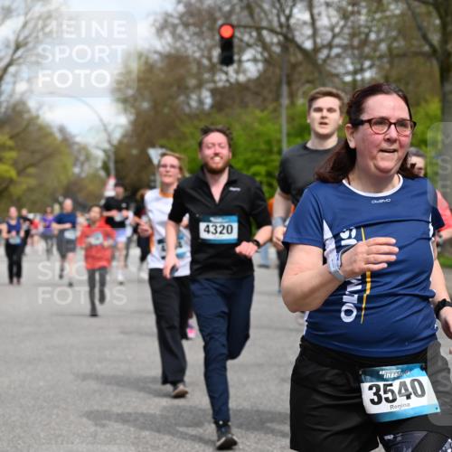 12.04.2026 - 45. Internationalen Wilhelmsburger Insellauf J. Mangold http://msf.ph/oto/9514833 12.04.2026 13:12:51 Ziel 2275, 4671, 4627, 4628, 3638, 4385, 2274, 4919, 4720, 4721, 2998, 4693, 3519, 4970, 3686, 4643, 2877, 5265, 5266, 4648, 2026, 5457, 4320, 4249, 3033, 2470, 4364, 3942, 5221, 3540, 3933, 3935, 3805, 5158, 5157, 2462, 4533, 5693, 2462, 4533, 5693, 5637, 2080, 5819 meine-sportfotos.de