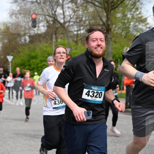 12.04.2026 - 45. Internationalen Wilhelmsburger Insellauf J. Mangold http://msf.ph/oto/9514844 12.04.2026 13:12:52 Ziel 2275, 4671, 4627, 4628, 3638, 4385, 2274, 4919, 4720, 4721, 2998, 4693, 3519, 4970, 3686, 4643, 2877, 5265, 5266, 4648, 2026, 5457, 4320, 4249, 3033, 2470, 4364, 3942, 5221, 3540, 3933, 3935, 3805, 5158, 5157, 2462, 4533, 5693, 5637, 2080, 5819, 2064 meine-sportfotos.de