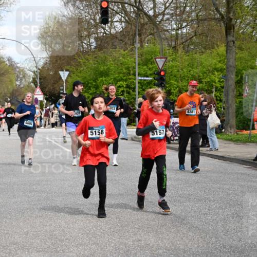 12.04.2026 - 45. Internationalen Wilhelmsburger Insellauf J. Mangold http://msf.ph/oto/9514851 12.04.2026 13:12:53 Ziel 2275, 4671, 4627, 4628, 3638, 4385, 2274, 4919, 4720, 4721, 2998, 4693, 3519, 4970, 3686, 4643, 2877, 5265, 5266, 4648, 5265, 5266, 4648, 2026, 5457, 4320, 4249, 3033, 2470, 4364, 3942, 5221, 3540, 3933, 3935, 3805, 5158, 5157, 2462, 4533, 5693, 5637, 2080, 5819, 2064, 4923, 4281 meine-sportfotos.de