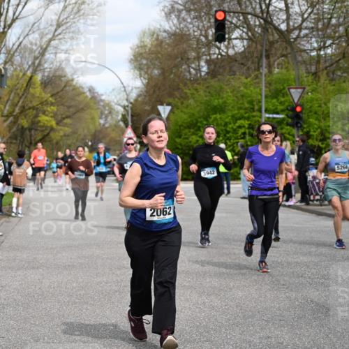 12.04.2026 - 45. Internationalen Wilhelmsburger Insellauf J. Mangold http://msf.ph/oto/9514903 12.04.2026 13:13:00 Ziel 4385, 2274, 4919, 4720, 4721, 2998, 4693, 3519, 4970, 3686, 4643, 2877, 5265, 5266, 4648, 2026, 5457, 4320, 4249, 3033, 2470, 4364, 3942, 5221, 3540, 3933, 3935, 3935, 3805, 5158, 5157, 2462, 4533, 5693, 5637, 2080, 5819, 2064, 4923, 4281, 3984, 3810, 3268, 2062 meine-sportfotos.de