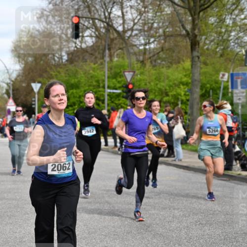 12.04.2026 - 45. Internationalen Wilhelmsburger Insellauf J. Mangold http://msf.ph/oto/9514906 12.04.2026 13:13:01 Ziel 4385, 2274, 4919, 4720, 4721, 2998, 4693, 3519, 4970, 3686, 4643, 2877, 5265, 5266, 4648, 2026, 5457, 4320, 4249, 3033, 2470, 4364, 3942, 5221, 3540, 3933, 3935, 3805, 3805, 5158, 5157, 2462, 4533, 5693, 5637, 2080, 5819, 2064, 4923, 4281, 3984, 3810, 3268, 2062, 4783 meine-sportfotos.de
