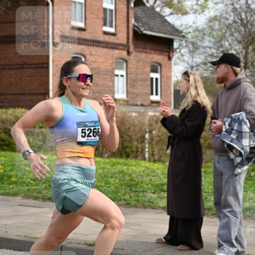 12.04.2026 - 45. Internationalen Wilhelmsburger Insellauf J. Mangold http://msf.ph/oto/9514920 12.04.2026 13:13:02 Ziel 2274, 4919, 4720, 4721, 2998, 4693, 3519, 4970, 3686, 4643, 2877, 5265, 5266, 4648, 2026, 5457, 4320, 4249, 3033, 2470, 4364, 3942, 5221, 3540, 3933, 3935, 3805, 5158, 5157, 5158, 5157, 2462, 4533, 5693, 5637, 2080, 5819, 2064, 4923, 4281, 3984, 3810, 3268, 2062, 4783 meine-sportfotos.de