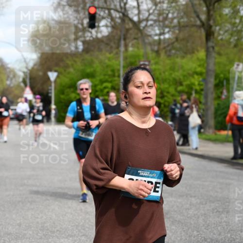 12.04.2026 - 45. Internationalen Wilhelmsburger Insellauf J. Mangold http://msf.ph/oto/9514952 12.04.2026 13:13:07 Ziel 2998, 4693, 3519, 4970, 3686, 4643, 2877, 5265, 5266, 4648, 2026, 5457, 4320, 4249, 3033, 2470, 4364, 3942, 5221, 3540, 3933, 3935, 3805, 5158, 5157, 2462, 4533, 5693, 5637, 2080, 5819, 2064, 4923, 4281, 3984, 3810, 3810, 3268, 2062, 4783, 4178 meine-sportfotos.de