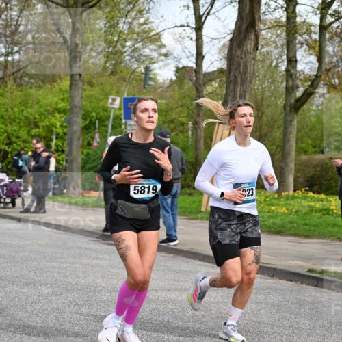 12.04.2026 - 45. Internationalen Wilhelmsburger Insellauf J. Mangold http://msf.ph/oto/9515013 12.04.2026 13:13:16 Ziel 5265, 5266, 4648, 2026, 5457, 4320, 4249, 3033, 2470, 4364, 3942, 5221, 3540, 3933, 3935, 3805, 5158, 5157, 2462, 4533, 5693, 5637, 2080, 5819, 2064, 2064, 4923, 4281, 3984, 3810, 3268, 2062, 4783, 4178, 5340, 2999 meine-sportfotos.de