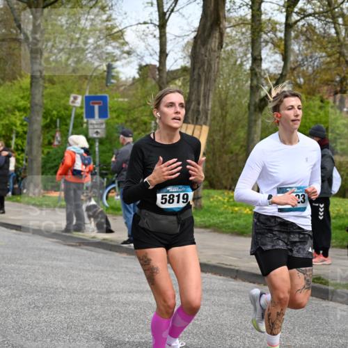 12.04.2026 - 45. Internationalen Wilhelmsburger Insellauf J. Mangold http://msf.ph/oto/9515017 12.04.2026 13:13:16 Ziel 5265, 5266, 4648, 2026, 5457, 4320, 4249, 3033, 2470, 4364, 3942, 5221, 3540, 3933, 3935, 3805, 5158, 5157, 2462, 4533, 5693, 5637, 2080, 5819, 2064, 2064, 4923, 4281, 3984, 3810, 3268, 2062, 4783, 4178, 5340, 2999 meine-sportfotos.de
