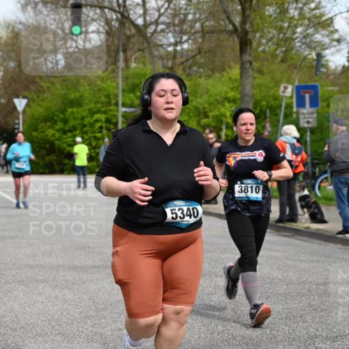 12.04.2026 - 45. Internationalen Wilhelmsburger Insellauf J. Mangold http://msf.ph/oto/9515022 12.04.2026 13:13:17 Ziel 5265, 5266, 4648, 2026, 5457, 4320, 4249, 3033, 2470, 4364, 3942, 5221, 3540, 3933, 3935, 3805, 5158, 5157, 2462, 4533, 5693, 5637, 2080, 5819, 2064, 4923, 4281, 4923, 4281, 3984, 3810, 3268, 2062, 4783, 4178, 4178, 5340, 2999, 5498 meine-sportfotos.de