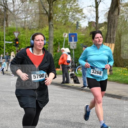 12.04.2026 - 45. Internationalen Wilhelmsburger Insellauf J. Mangold http://msf.ph/oto/9515047 12.04.2026 13:13:23 Ziel 3540, 3933, 3935, 3805, 5158, 5157, 2462, 4533, 5693, 5637, 2080, 5819, 2064, 4923, 4281, 3984, 3810, 3268, 2062, 2062, 4783, 4178, 5340, 2999, 5498, 4465, 5350, 5790 meine-sportfotos.de
