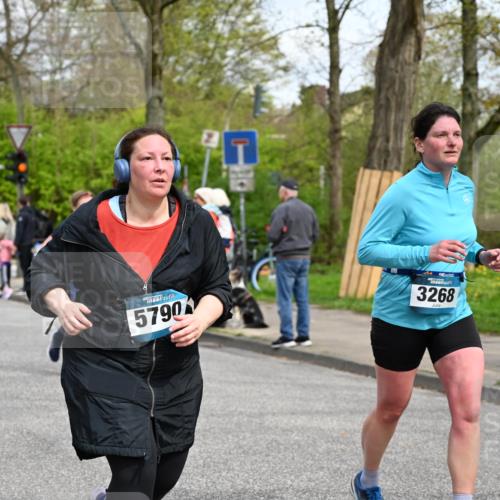 12.04.2026 - 45. Internationalen Wilhelmsburger Insellauf J. Mangold http://msf.ph/oto/9515050 12.04.2026 13:13:23 Ziel 3540, 3933, 3935, 3805, 5158, 5157, 2462, 4533, 5693, 5637, 2080, 5819, 2064, 4923, 4281, 3984, 3810, 3268, 2062, 2062, 4783, 4178, 5340, 2999, 5498, 4465, 5350, 5790 meine-sportfotos.de
