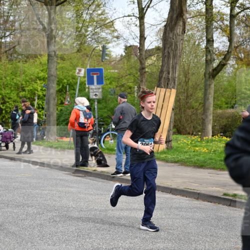 12.04.2026 - 45. Internationalen Wilhelmsburger Insellauf J. Mangold http://msf.ph/oto/9515051 12.04.2026 13:13:24 Ziel 3933, 3935, 3805, 5158, 5157, 2462, 4533, 5693, 5637, 2080, 5819, 2064, 4923, 4281, 3984, 3810, 3268, 2062, 4783, 4178, 5340, 2999, 5498, 4465, 5350, 5790 meine-sportfotos.de