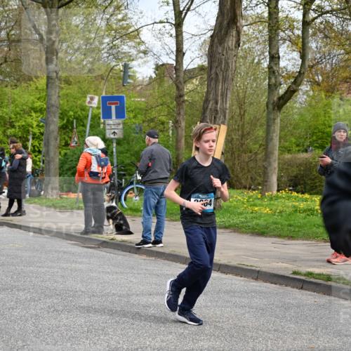 12.04.2026 - 45. Internationalen Wilhelmsburger Insellauf J. Mangold http://msf.ph/oto/9515052 12.04.2026 13:13:24 Ziel 3933, 3935, 3805, 5158, 5157, 2462, 4533, 5693, 5637, 2080, 5819, 2064, 4923, 4281, 3984, 3810, 3268, 2062, 4783, 4178, 5340, 2999, 5498, 4465, 5350, 5790 meine-sportfotos.de