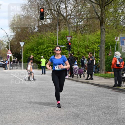 12.04.2026 - 45. Internationalen Wilhelmsburger Insellauf J. Mangold http://msf.ph/oto/9515064 12.04.2026 13:13:26 Ziel 3805, 5158, 5157, 2462, 4533, 5693, 5637, 2080, 5819, 2064, 4923, 4281, 3984, 3810, 3268, 2062, 4783, 4178, 5340, 2999, 2999, 5498, 4465, 5350, 5790 meine-sportfotos.de