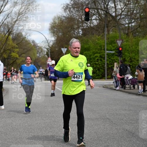 12.04.2026 - 45. Internationalen Wilhelmsburger Insellauf J. Mangold http://msf.ph/oto/9515126 12.04.2026 13:14:16 Ziel 4716, 5318, 5418, 5481, 4228, 4573, 3360, 3443, 3469, 2107, 4421, 5242, 3425, 5142, 4852, 2430, 5813, 4747, 3773, 5602, 4960, 4418, 5156, 4111, 3306, 3328, 2772 meine-sportfotos.de