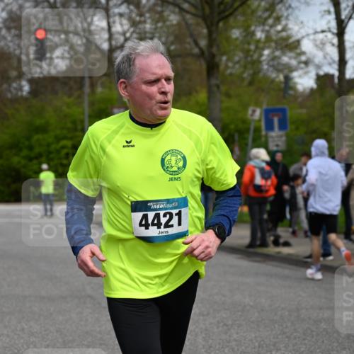 12.04.2026 - 45. Internationalen Wilhelmsburger Insellauf J. Mangold http://msf.ph/oto/9515140 12.04.2026 13:14:18 Ziel 5318, 5418, 5481, 4228, 4573, 3360, 3443, 3469, 2107, 4421, 5242, 3425, 5142, 4852, 2430, 5813, 4747, 3773, 5602, 3773, 5602, 4960, 4418, 5156, 4111, 3306, 3328, 2772, 5348, 4837, 4838 meine-sportfotos.de
