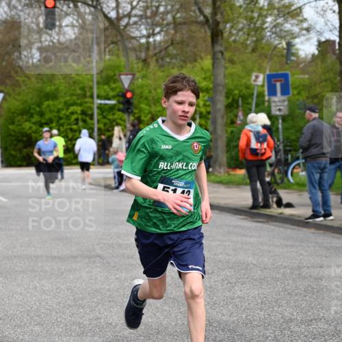 12.04.2026 - 45. Internationalen Wilhelmsburger Insellauf J. Mangold http://msf.ph/oto/9515164 12.04.2026 13:14:24 Ziel 5418, 5481, 4228, 4573, 3360, 3443, 3469, 2107, 4421, 5242, 3425, 5142, 4852, 2430, 5813, 4747, 3773, 5602, 4960, 4418, 5156, 4111, 3306, 3328, 2772, 5348, 4837, 4838, 4669 meine-sportfotos.de