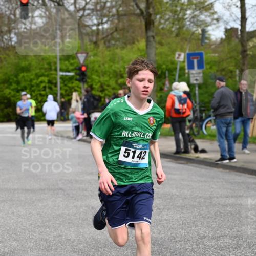 12.04.2026 - 45. Internationalen Wilhelmsburger Insellauf J. Mangold http://msf.ph/oto/9515165 12.04.2026 13:14:24 Ziel 5418, 5481, 4228, 4573, 3360, 3443, 3469, 2107, 4421, 5242, 3425, 5142, 4852, 2430, 5813, 4747, 3773, 5602, 4960, 4418, 5156, 4111, 3306, 3328, 2772, 5348, 4837, 4838, 4669 meine-sportfotos.de