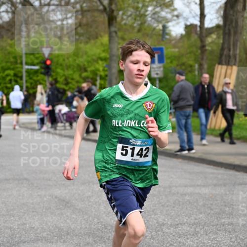 12.04.2026 - 45. Internationalen Wilhelmsburger Insellauf J. Mangold http://msf.ph/oto/9515167 12.04.2026 13:14:24 Ziel 5418, 5481, 4228, 4573, 3360, 3443, 3469, 2107, 4421, 5242, 3425, 5142, 4852, 2430, 5813, 4747, 3773, 5602, 4960, 4418, 5156, 4111, 3306, 3328, 2772, 5348, 4837, 4838, 4669 meine-sportfotos.de