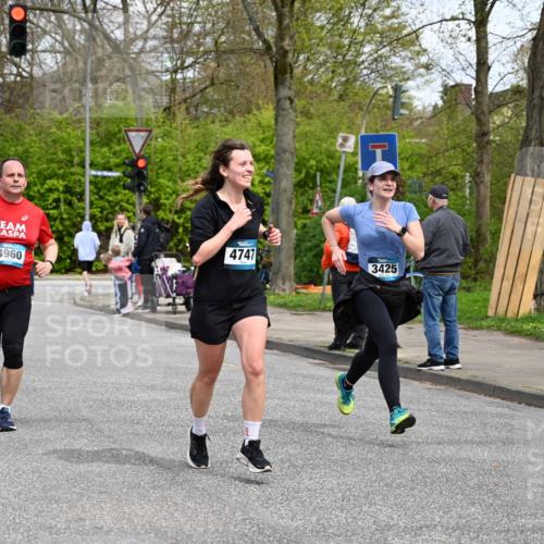 12.04.2026 - 45. Internationalen Wilhelmsburger Insellauf J. Mangold http://msf.ph/oto/9515188 12.04.2026 13:14:27 Ziel 5418, 5481, 4228, 4573, 3360, 3443, 3469, 2107, 4421, 5242, 3425, 5142, 4852, 2430, 5813, 4747, 4747, 3773, 5602, 4960, 4418, 5156, 4111, 3306, 3328, 2772, 5348, 4837, 4838, 4669 meine-sportfotos.de
