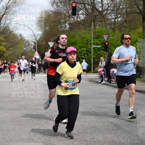 12.04.2026 - 45. Internationalen Wilhelmsburger Insellauf J. Mangold http://msf.ph/oto/9515204 12.04.2026 13:14:29 Ziel 5418, 5481, 4228, 4573, 3360, 3443, 3469, 2107, 4421, 5242, 3425, 5142, 4852, 2430, 5813, 4747, 3773, 5602, 4960, 4418, 5156, 4111, 3306, 3328, 2772, 5348, 4837, 4838, 5348, 4837, 4838, 4669, 2110, 4695, 2815, 2785 meine-sportfotos.de