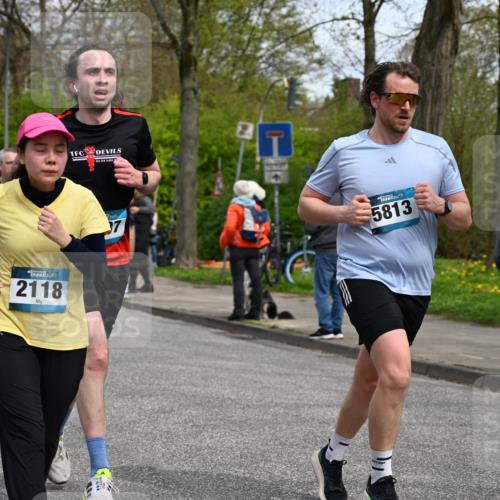 12.04.2026 - 45. Internationalen Wilhelmsburger Insellauf J. Mangold http://msf.ph/oto/9515211 12.04.2026 13:14:30 Ziel 4228, 4573, 3360, 3443, 3469, 2107, 4421, 5242, 3425, 5142, 4852, 2430, 5813, 4747, 3773, 5602, 3773, 5602, 4960, 4418, 5156, 4111, 3306, 3328, 2772, 5348, 4837, 4838, 4669, 2110, 4695, 2815, 2785, 2043, 2118 meine-sportfotos.de