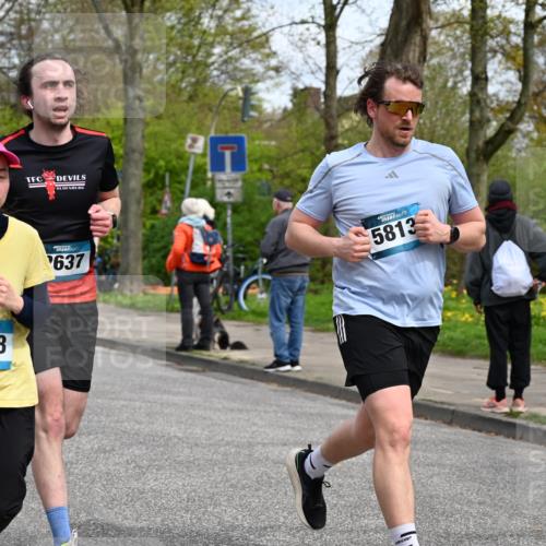 12.04.2026 - 45. Internationalen Wilhelmsburger Insellauf J. Mangold http://msf.ph/oto/9515212 12.04.2026 13:14:30 Ziel 4228, 4573, 3360, 3443, 3469, 2107, 4421, 5242, 3425, 5142, 4852, 2430, 5813, 4747, 3773, 5602, 3773, 5602, 4960, 4418, 5156, 4111, 3306, 3328, 2772, 5348, 4837, 4838, 4669, 2110, 4695, 2815, 2785, 2043, 2118 meine-sportfotos.de
