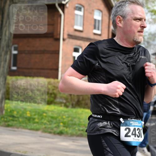 12.04.2026 - 45. Internationalen Wilhelmsburger Insellauf J. Mangold http://msf.ph/oto/9515228 12.04.2026 13:14:33 Ziel 4573, 3360, 3443, 3469, 2107, 4421, 5242, 3425, 5142, 4852, 2430, 5813, 4747, 3773, 5602, 4960, 4418, 4418, 5156, 4111, 3306, 3328, 2772, 5348, 4837, 4838, 4669, 2110, 4695, 2815, 2785, 2043, 2118, 5755, 5029 meine-sportfotos.de