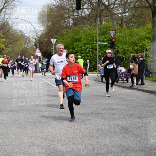 12.04.2026 - 45. Internationalen Wilhelmsburger Insellauf J. Mangold http://msf.ph/oto/9515229 12.04.2026 13:14:34 Ziel 4573, 3360, 3443, 3469, 2107, 4421, 5242, 3425, 5142, 4852, 2430, 5813, 4747, 3773, 5602, 4960, 4418, 5156, 4111, 3306, 3328, 2772, 5348, 4837, 4838, 4669, 2110, 4695, 2815, 2785, 2043, 2118, 5755, 5029 meine-sportfotos.de