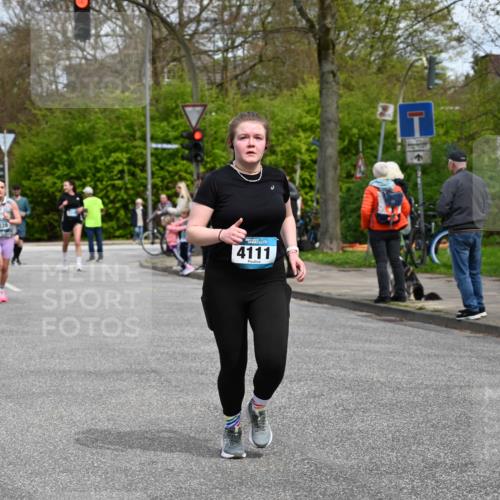 12.04.2026 - 45. Internationalen Wilhelmsburger Insellauf J. Mangold http://msf.ph/oto/9515254 12.04.2026 13:14:37 Ziel 3360, 3443, 3469, 2107, 4421, 5242, 3425, 5142, 4852, 2430, 5813, 4747, 3773, 5602, 4960, 4418, 5156, 4111, 4111, 3306, 3328, 2772, 5348, 4837, 4838, 4669, 2110, 4695, 2815, 2785, 2043, 2118, 5755, 5029, 4662, 4663 meine-sportfotos.de