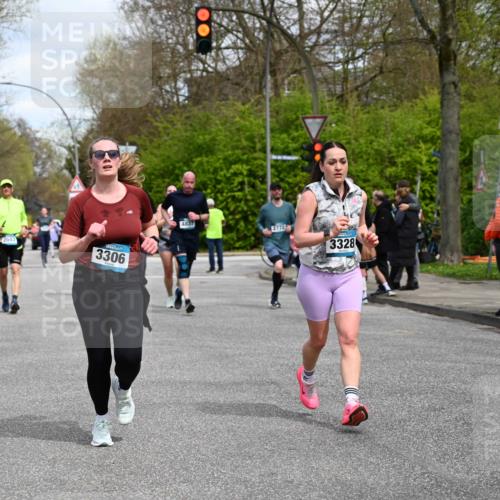 12.04.2026 - 45. Internationalen Wilhelmsburger Insellauf J. Mangold http://msf.ph/oto/9515276 12.04.2026 13:14:41 Ziel 3469, 2107, 4421, 5242, 3425, 5142, 4852, 2430, 5813, 4747, 3773, 5602, 4960, 4418, 5156, 4111, 3306, 3328, 2772, 5348, 4837, 4838, 5348, 4837, 4838, 4669, 2110, 4695, 2815, 2785, 2785, 2043, 2118, 5755, 5029, 4662, 4663, 4559, 3308 meine-sportfotos.de