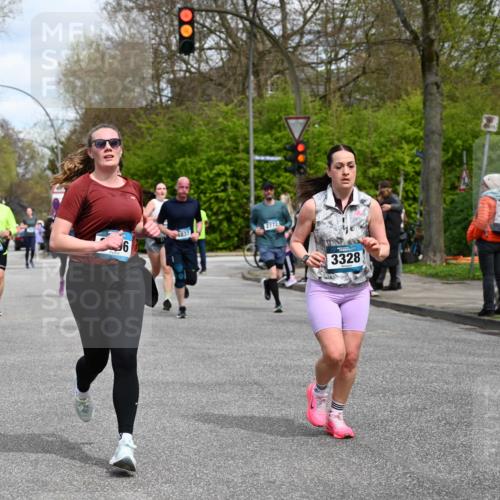 12.04.2026 - 45. Internationalen Wilhelmsburger Insellauf J. Mangold http://msf.ph/oto/9515278 12.04.2026 13:14:41 Ziel 3469, 2107, 4421, 5242, 3425, 5142, 4852, 2430, 5813, 4747, 3773, 5602, 4960, 4418, 5156, 4111, 3306, 3328, 2772, 5348, 4837, 4838, 5348, 4837, 4838, 4669, 2110, 4695, 2815, 2785, 2785, 2043, 2118, 5755, 5029, 4662, 4663, 4559, 3308 meine-sportfotos.de