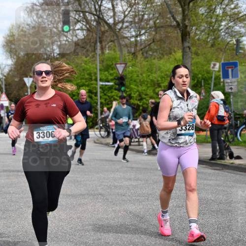 12.04.2026 - 45. Internationalen Wilhelmsburger Insellauf J. Mangold http://msf.ph/oto/9515283 12.04.2026 13:14:41 Ziel 3469, 2107, 4421, 5242, 3425, 5142, 4852, 2430, 5813, 4747, 3773, 5602, 4960, 4418, 5156, 4111, 3306, 3328, 2772, 5348, 4837, 4838, 5348, 4837, 4838, 4669, 2110, 4695, 2815, 2785, 2785, 2043, 2118, 5755, 5029, 4662, 4663, 4559, 3308 meine-sportfotos.de