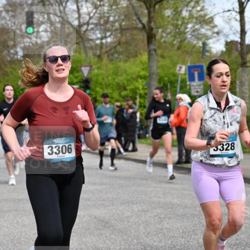 12.04.2026 - 45. Internationalen Wilhelmsburger Insellauf J. Mangold http://msf.ph/oto/9515289 12.04.2026 13:14:42 Ziel 3469, 2107, 4421, 5242, 3425, 5142, 4852, 2430, 5813, 4747, 3773, 5602, 4960, 4418, 5156, 4111, 3306, 3328, 2772, 5348, 4837, 4838, 4669, 2110, 4695, 2815, 2785, 2043, 2118, 2043, 2118, 5755, 5029, 4662, 4663, 4559, 3308, 3881 meine-sportfotos.de