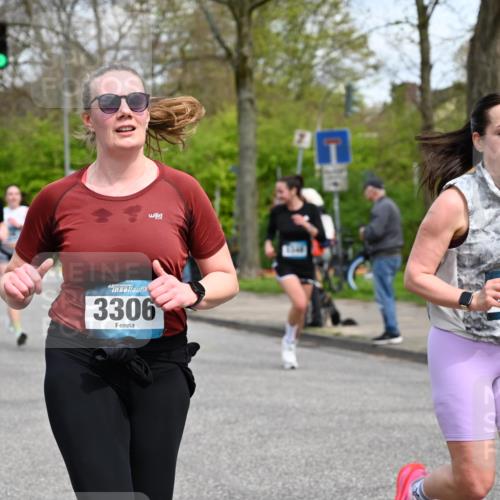 12.04.2026 - 45. Internationalen Wilhelmsburger Insellauf J. Mangold http://msf.ph/oto/9515292 12.04.2026 13:14:42 Ziel 3469, 2107, 4421, 5242, 3425, 5142, 4852, 2430, 5813, 4747, 3773, 5602, 4960, 4418, 5156, 4111, 3306, 3328, 2772, 5348, 4837, 4838, 4669, 2110, 4695, 2815, 2785, 2043, 2118, 2043, 2118, 5755, 5029, 4662, 4663, 4559, 3308, 3881 meine-sportfotos.de