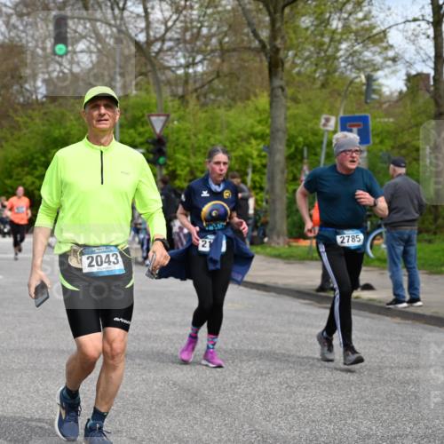 12.04.2026 - 45. Internationalen Wilhelmsburger Insellauf J. Mangold http://msf.ph/oto/9515308 12.04.2026 13:14:46 Ziel 5142, 4852, 2430, 5813, 4747, 3773, 5602, 4960, 4418, 5156, 4111, 3306, 3328, 2772, 5348, 4837, 4838, 4669, 2110, 4695, 2815, 2785, 2043, 2118, 5755, 5029, 4662, 4663, 4559, 3308, 3881, 3882, 3767, 3765 meine-sportfotos.de