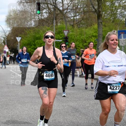 12.04.2026 - 45. Internationalen Wilhelmsburger Insellauf J. Mangold http://msf.ph/oto/9515345 12.04.2026 13:14:51 Ziel 5813, 4747, 3773, 5602, 4960, 4418, 5156, 4111, 3306, 3328, 2772, 5348, 4837, 4838, 4669, 2110, 4695, 2815, 2785, 2043, 2118, 5755, 5029, 4662, 4663, 4559, 3308, 3881, 3882, 3767, 3765, 4366, 4227, 3232 meine-sportfotos.de