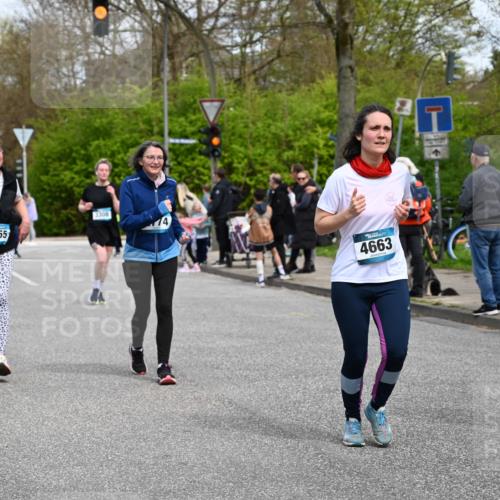 12.04.2026 - 45. Internationalen Wilhelmsburger Insellauf J. Mangold http://msf.ph/oto/9515365 12.04.2026 13:14:54 Ziel 3773, 5602, 4960, 4418, 5156, 4111, 3306, 3328, 2772, 5348, 4837, 4838, 4669, 2110, 4695, 2815, 2785, 2043, 2118, 2043, 2118, 5755, 5029, 4662, 4663, 4559, 3308, 3881, 3881, 3882, 3767, 3765, 4366, 4227, 3232, 2774, 5725 meine-sportfotos.de
