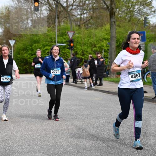 12.04.2026 - 45. Internationalen Wilhelmsburger Insellauf J. Mangold http://msf.ph/oto/9515367 12.04.2026 13:14:54 Ziel 3773, 5602, 4960, 4418, 5156, 4111, 3306, 3328, 2772, 5348, 4837, 4838, 4669, 2110, 4695, 2815, 2785, 2043, 2118, 2043, 2118, 5755, 5029, 4662, 4663, 4559, 3308, 3881, 3881, 3882, 3767, 3765, 4366, 4227, 3232, 2774, 5725 meine-sportfotos.de