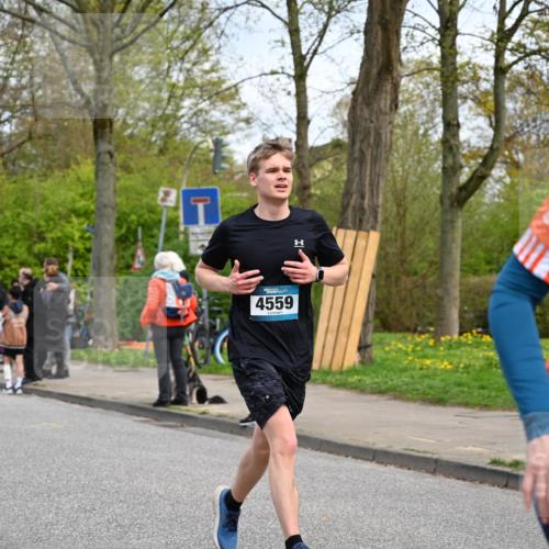 12.04.2026 - 45. Internationalen Wilhelmsburger Insellauf J. Mangold http://msf.ph/oto/9515399 12.04.2026 13:15:06 Ziel 5348, 4837, 4838, 4669, 2110, 4695, 2815, 2785, 2043, 2118, 5755, 5029, 4662, 4663, 4559, 3308, 3881, 3881, 3882, 3767, 3765, 4366, 4227, 3232, 2774, 5725, 3770, 2617, 5453, 4942, 4964, 5675, 4616, 4880, 2832, 3803, 3801 meine-sportfotos.de
