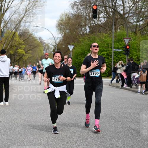 12.04.2026 - 45. Internationalen Wilhelmsburger Insellauf J. Mangold http://msf.ph/oto/9515410 12.04.2026 13:15:08 Ziel 4669, 2110, 4695, 2815, 2785, 2043, 2118, 5755, 5029, 4662, 4663, 4559, 3308, 3881, 3882, 3767, 3765, 4366, 4227, 3232, 2774, 5725, 3770, 2617, 3770, 2617, 5453, 4942, 4964, 5675, 4616, 4880, 2832, 3803, 3801 meine-sportfotos.de