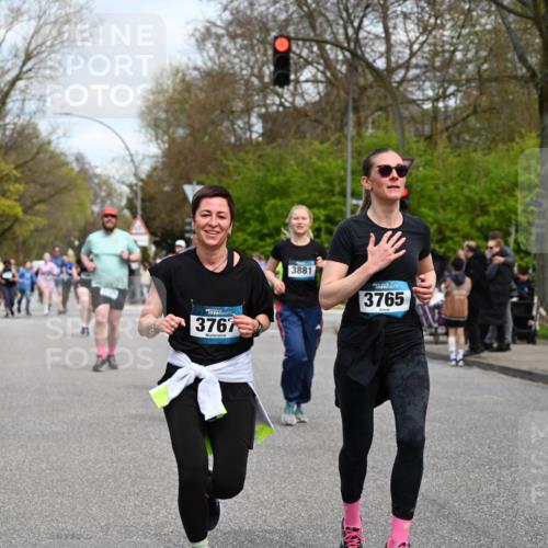 12.04.2026 - 45. Internationalen Wilhelmsburger Insellauf J. Mangold http://msf.ph/oto/9515418 12.04.2026 13:15:09 Ziel 2110, 4695, 2815, 2785, 2043, 2118, 5755, 5029, 4662, 4663, 4559, 3308, 3881, 3882, 3767, 3765, 4366, 4227, 3232, 2774, 5725, 3770, 2617, 5453, 5453, 4942, 4964, 5675, 4616, 4880, 2832, 3803, 3801, 3250 meine-sportfotos.de