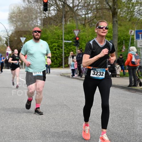 12.04.2026 - 45. Internationalen Wilhelmsburger Insellauf J. Mangold http://msf.ph/oto/9515445 12.04.2026 13:15:12 Ziel 2110, 4695, 2815, 2785, 2043, 2118, 5755, 5029, 4662, 4663, 4559, 3308, 3881, 3882, 3767, 3765, 4366, 4227, 4227, 3232, 2774, 5725, 3770, 2617, 5453, 4942, 4964, 5675, 5675, 4616, 4880, 2832, 3803, 3801, 3250, 5008, 2853, 3280, 3244, 5292, 4861 meine-sportfotos.de