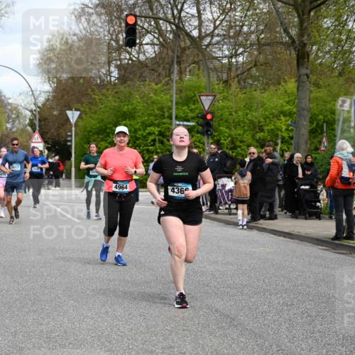 12.04.2026 - 45. Internationalen Wilhelmsburger Insellauf J. Mangold http://msf.ph/oto/9515463 12.04.2026 13:15:15 Ziel 2110, 4695, 2815, 2785, 2043, 2118, 5755, 5029, 4662, 4663, 4559, 3308, 3881, 3882, 3767, 3765, 4366, 4227, 3232, 3232, 2774, 5725, 3770, 2617, 5453, 4942, 4964, 5675, 4616, 4880, 2832, 3803, 3801, 3250, 5008, 2853, 3280, 3244, 5292, 4861, 2032, 4731, 2884, 3850, 4053 meine-sportfotos.de