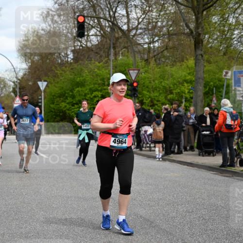 12.04.2026 - 45. Internationalen Wilhelmsburger Insellauf J. Mangold http://msf.ph/oto/9515475 12.04.2026 13:15:17 Ziel 2110, 4695, 2815, 2785, 2043, 2118, 5755, 5029, 4662, 4663, 4559, 3308, 3881, 3882, 3767, 3765, 4366, 4227, 3232, 2774, 5725, 3770, 2617, 5453, 4942, 4964, 5675, 4616, 4880, 2832, 2832, 3803, 3801, 3250, 5008, 2853, 3280, 3244, 5292, 4861, 2032, 4731, 2884, 3850, 4053, 5686 meine-sportfotos.de